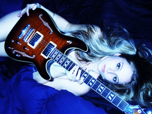 girls_guitar